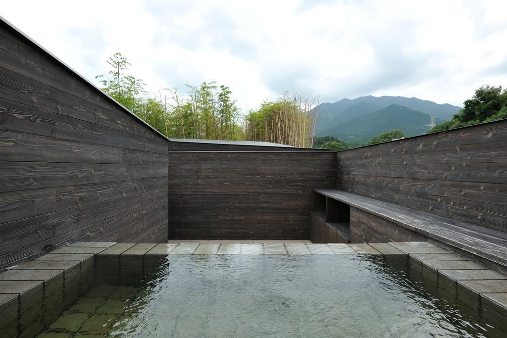 Aqua Ignis Ryokan Komono Buitenkant foto